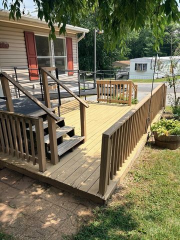 764 WILLOW LN, Gap, PA 17527