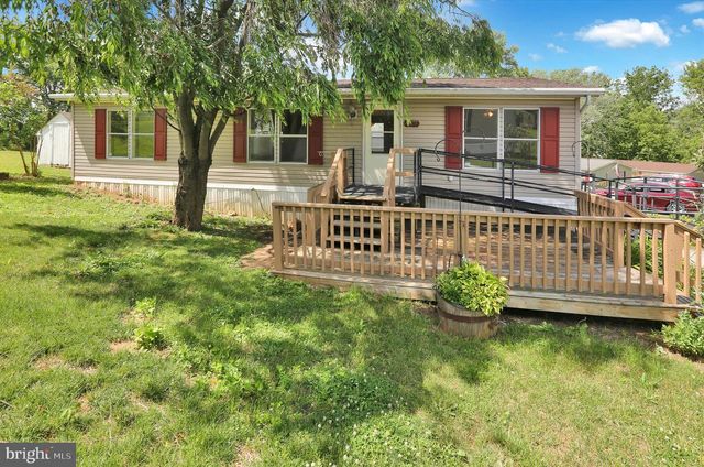 764 WILLOW LN, Gap, PA 17527