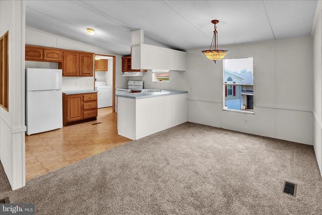 764 WILLOW LN, Gap, PA 17527
