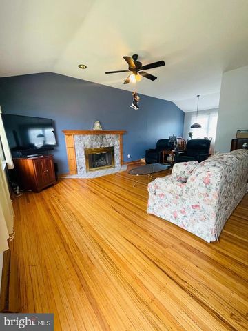 218 HENDRICKSON AVE, Edgewater Park, NJ 08010