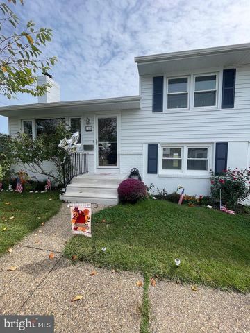 218 HENDRICKSON AVE, Edgewater Park, NJ 08010