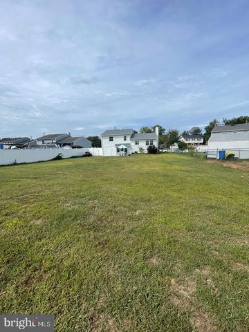 218 HENDRICKSON AVE, Edgewater Park, NJ 08010