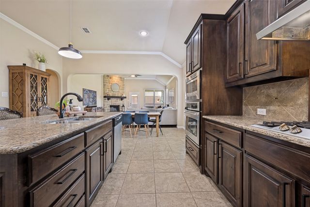 210 Derby Lane, Hickory Creek, TX 75065