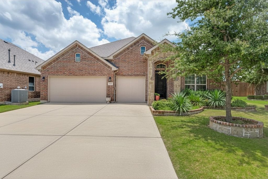 210 Derby Lane, Hickory Creek, TX 75065