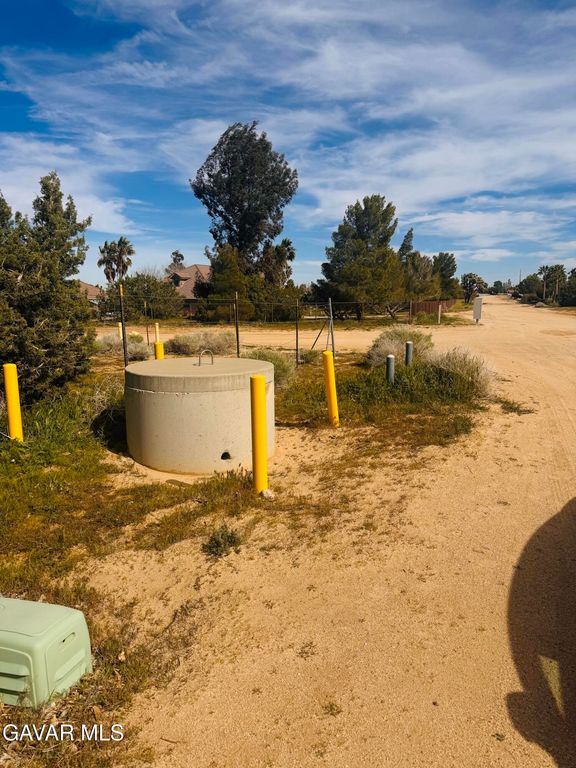 Vac Cor Avenue 08 22 Stw, Palmdale, CA 93551