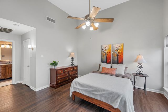 2901 Lake Shore Drive 407, Waco, TX 76708