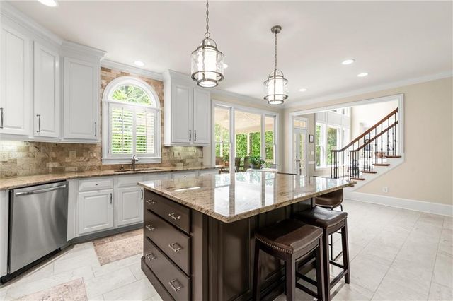 8580 High Hampton Chase, Alpharetta, GA 30022