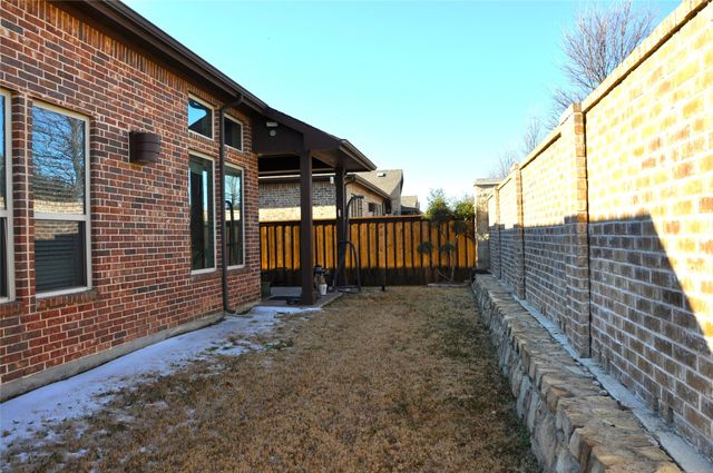 2615 High Bluff Drive, Mansfield, TX 76063