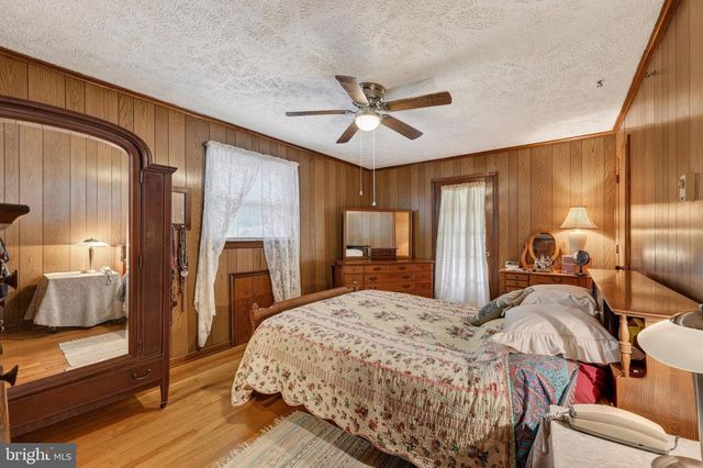 795 HIDEAWAY FARMS RD, Edinburg, VA 22824