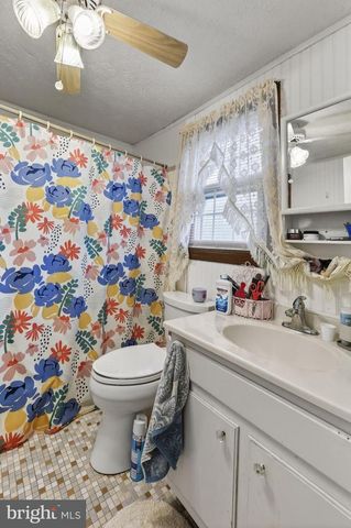 795 HIDEAWAY FARMS RD, Edinburg, VA 22824