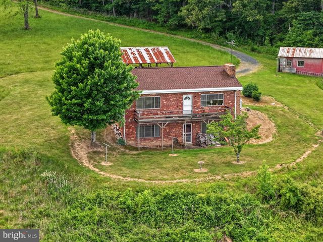 795 HIDEAWAY FARMS RD, Edinburg, VA 22824