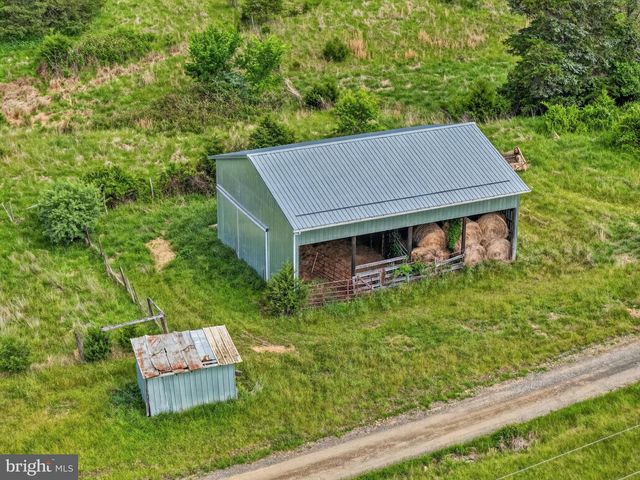 795 HIDEAWAY FARMS RD, Edinburg, VA 22824