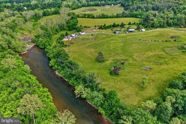795 HIDEAWAY FARMS RD, Edinburg, VA 22824