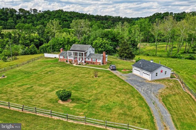 795 HIDEAWAY FARMS RD, Edinburg, VA 22824