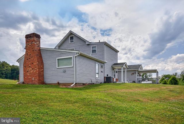 795 HIDEAWAY FARMS RD, Edinburg, VA 22824