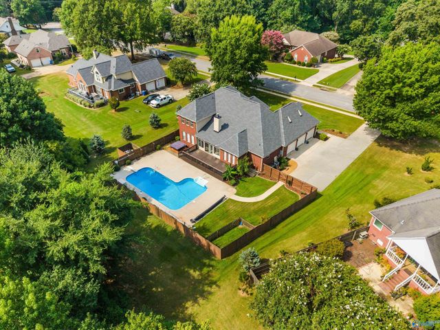 17092 Forest Hills Drive, Athens, AL 35613