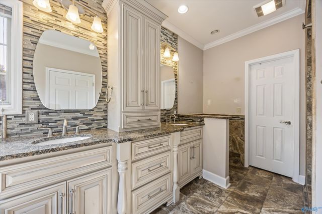 17092 Forest Hills Drive, Athens, AL 35613