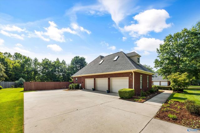17092 Forest Hills Drive, Athens, AL 35613