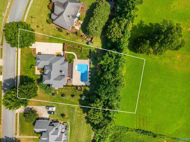 17092 Forest Hills Drive, Athens, AL 35613