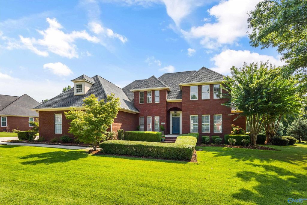 17092 Forest Hills Drive, Athens, AL 35613