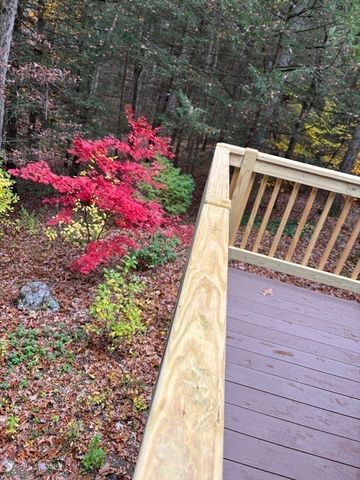 14 Pebble Ridge Road, Amherst, MA 01002