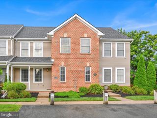 4015 BRADFORD CIR, Mount Joy, PA 17552