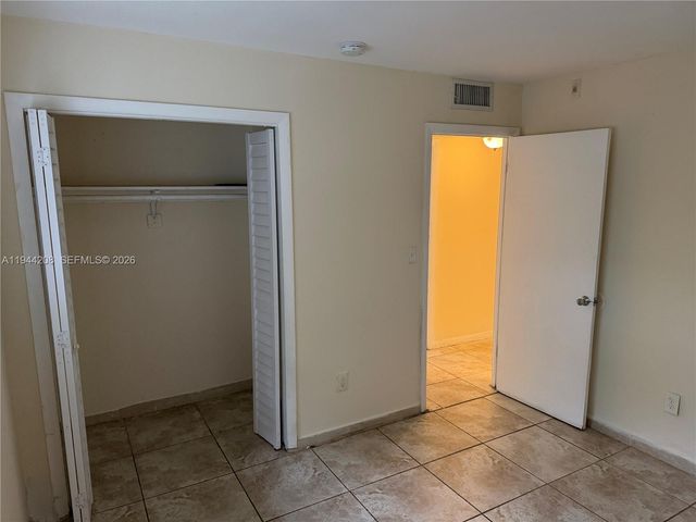 15221 NE 6th Ave A302, Miami, FL 33162