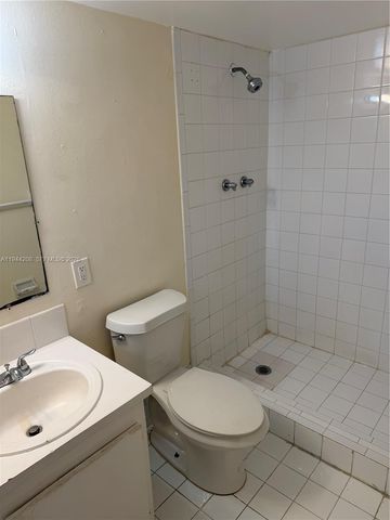 15221 NE 6th Ave A302, Miami, FL 33162