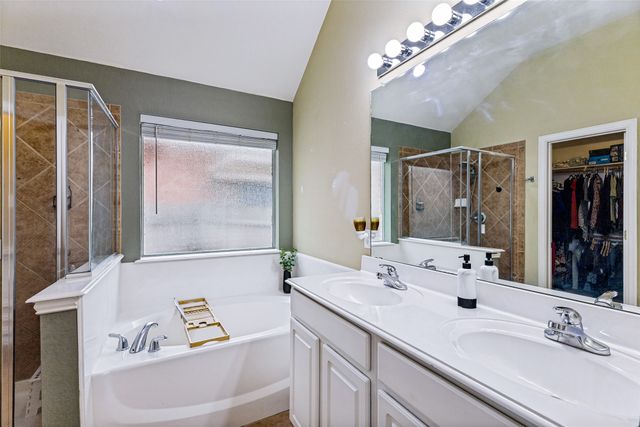 460 Darlington Trail, Fort Worth, TX 76131
