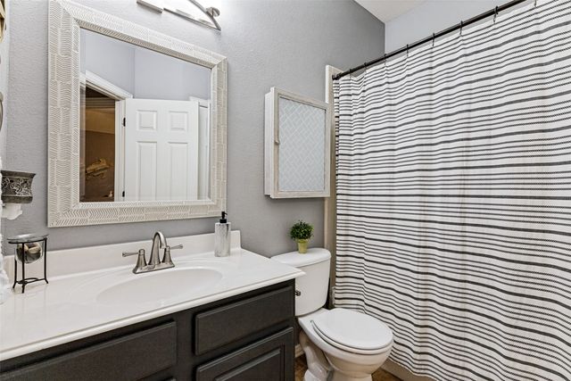 460 Darlington Trail, Fort Worth, TX 76131