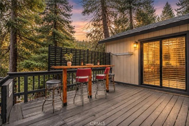 247 Oak Drive, Lake Arrowhead, CA 92352