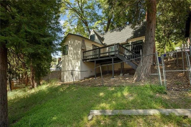 247 Oak Drive, Lake Arrowhead, CA 92352