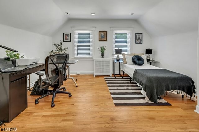 18 Gardiner Pl, Montclair Twp., NJ 07042