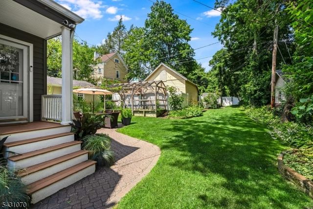 18 Gardiner Pl, Montclair Twp., NJ 07042