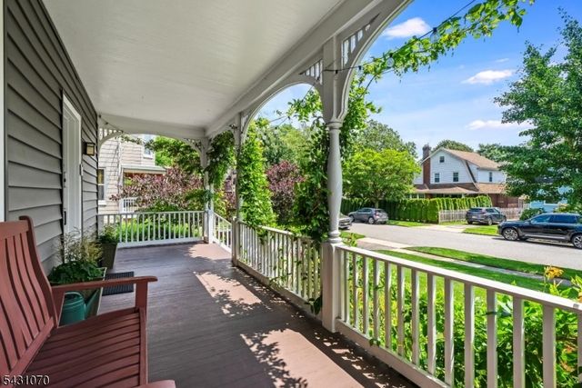 18 Gardiner Pl, Montclair Twp., NJ 07042