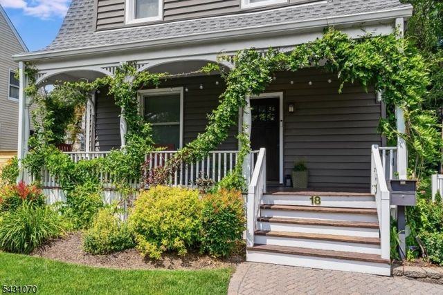 18 Gardiner Pl, Montclair Twp., NJ 07042