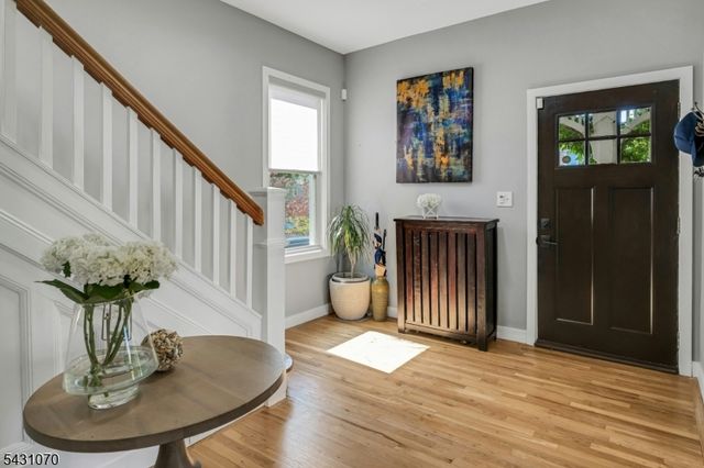 18 Gardiner Pl, Montclair Twp., NJ 07042
