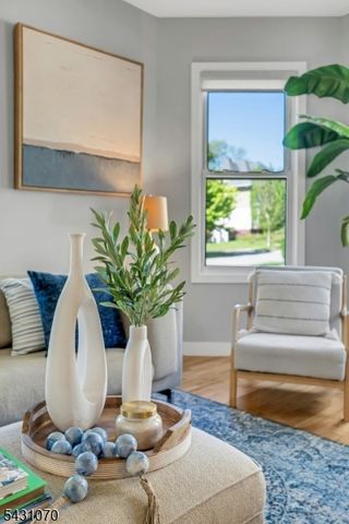 18 Gardiner Pl, Montclair Twp., NJ 07042