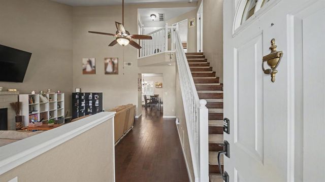 64 Obsidian Dr, Oakdale, CA 95361