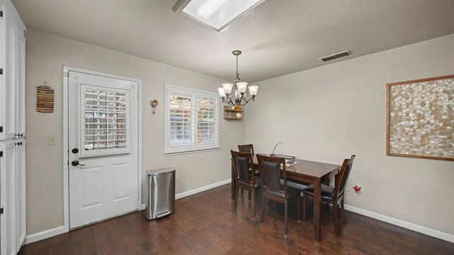 64 Obsidian Dr, Oakdale, CA 95361
