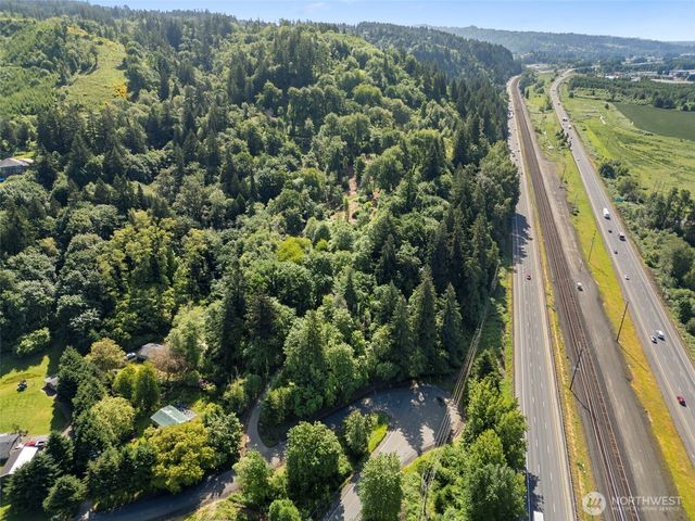 110 N Burke Road, Woodland, WA 98674
