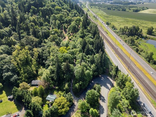 110 N Burke Road, Woodland, WA 98674