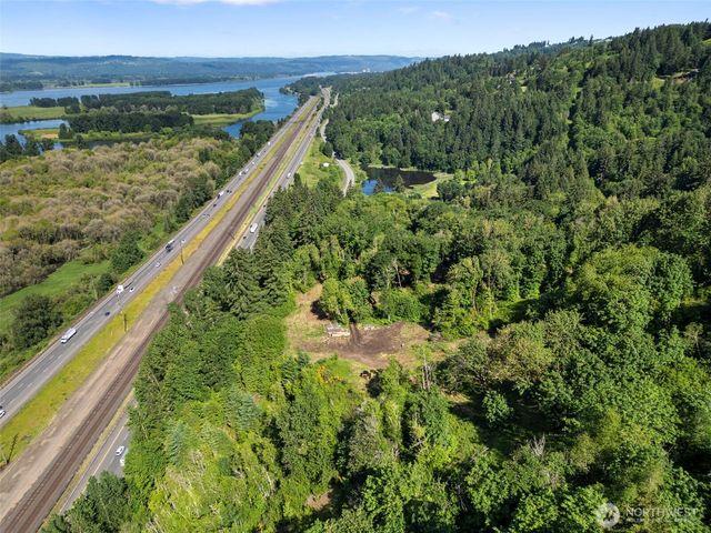 110 N Burke Road, Woodland, WA 98674