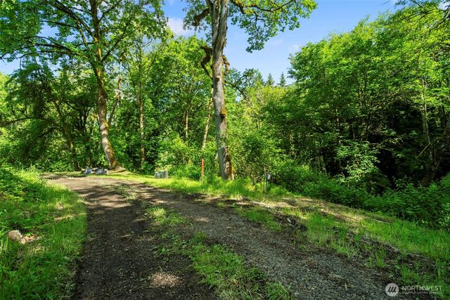 110 N Burke Road, Woodland, WA 98674