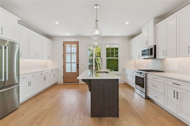 159 Ledbetter Ave, St Simons Island, GA 31522