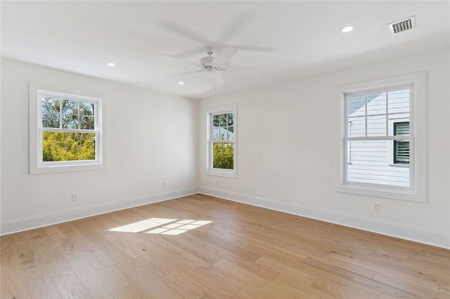 159 Ledbetter Ave, St Simons Island, GA 31522