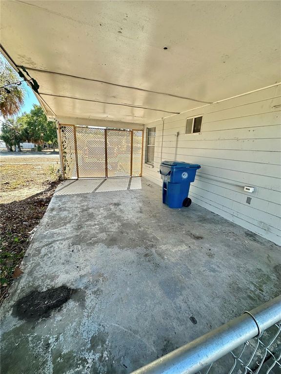 Image 22 of property listing at 9489 CENTURY DRIVE, Spring Hill, FL 34608