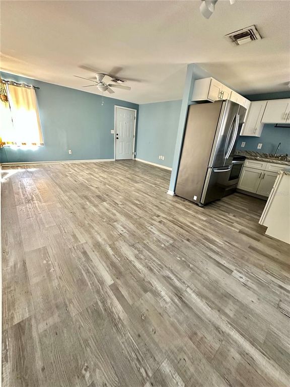 Image 4 of property listing at 9489 CENTURY DRIVE, Spring Hill, FL 34608