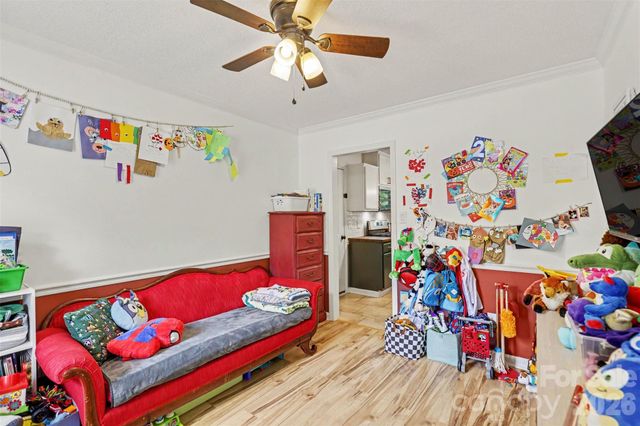 4228 Huntmeadow Drive, Charlotte, NC 28269