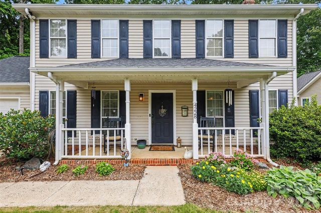 4228 Huntmeadow Drive, Charlotte, NC 28269
